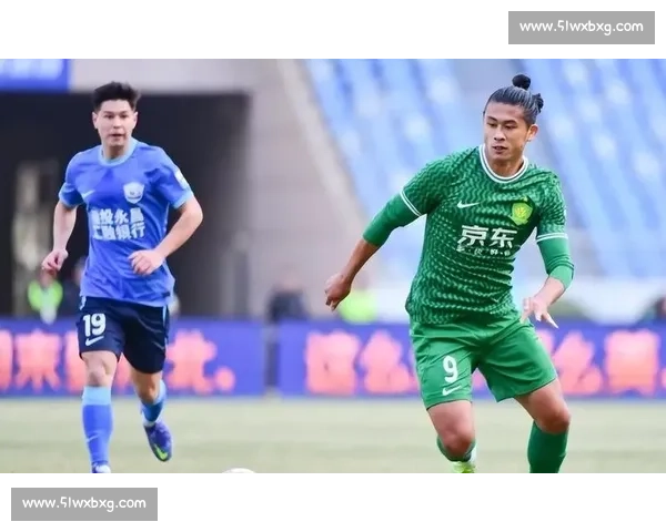 尴尬！前国脚之子留洋三年 0 球 0 助攻，回国无人问津转行娱乐圈