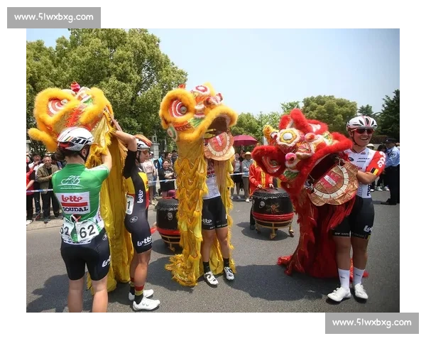 近 2000 骑手逐风崇明：世巡赛赛道上的圆梦时刻