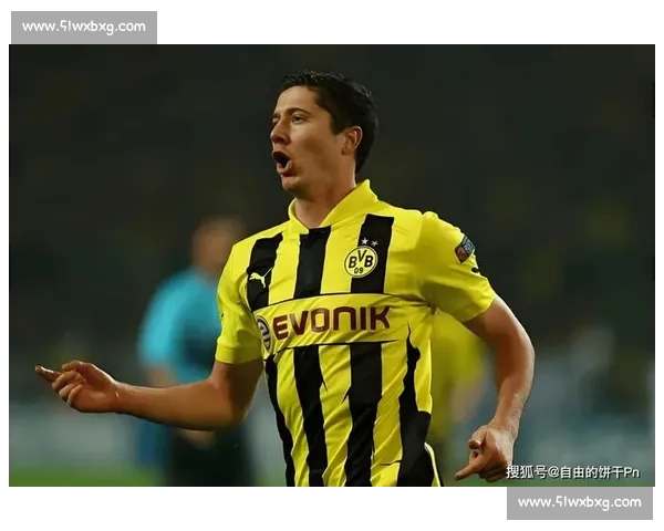 莱万自曝多特时期口头承诺加盟曼联 转会因多特否决告吹