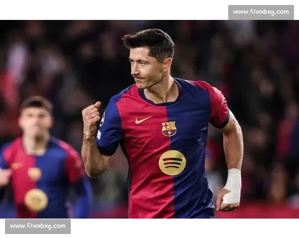 莱万自曝多特时期口头承诺加盟曼联 转会因多特否决告吹